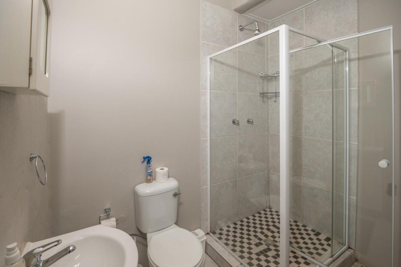Cosy Cottages Guesthouse Potchefstroom Ngoại thất bức ảnh